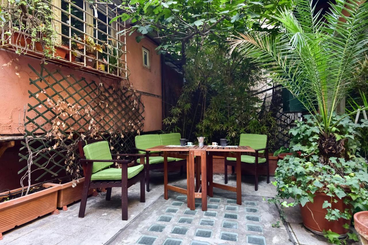 Monti Secret Garden Apartment Roma Ngoại thất bức ảnh